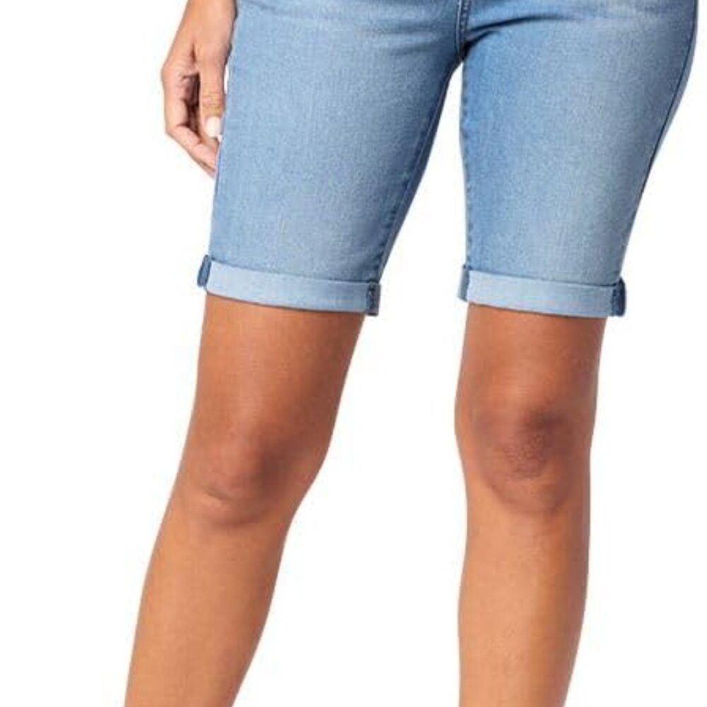 NWTLevi Strauss Signature Women's Mid-Rise Bermuda Shorts Sz 6/W28